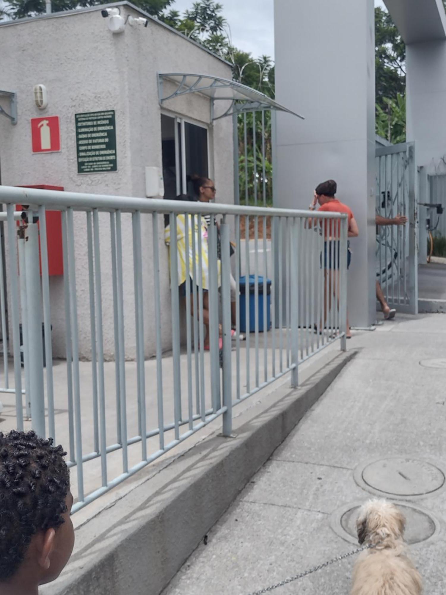 Residencial Versalhes Aluguel Barato Ap Rua Santa Terezinha 213, Santa Cruz , Mg Vespasiano