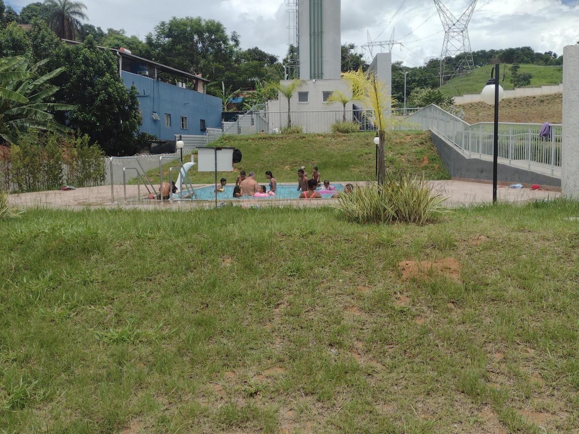 Residencial Versalhes Aluguel Barato Ap Rua Santa Terezinha 213, Santa Cruz , Mg Apartment