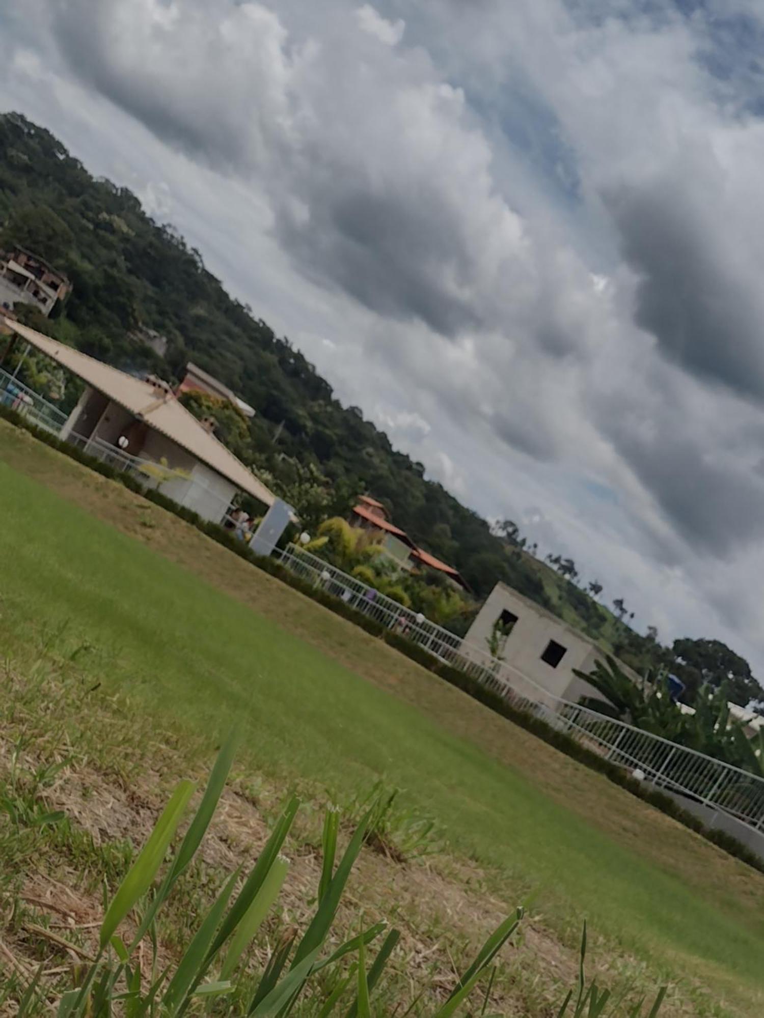 Residencial Versalhes Aluguel Barato Ap Rua Santa Terezinha 213, Santa Cruz , Mg Vespasiano